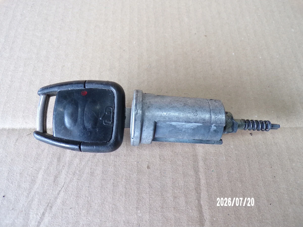 Opel Astra II Ignition Switch Used image 3