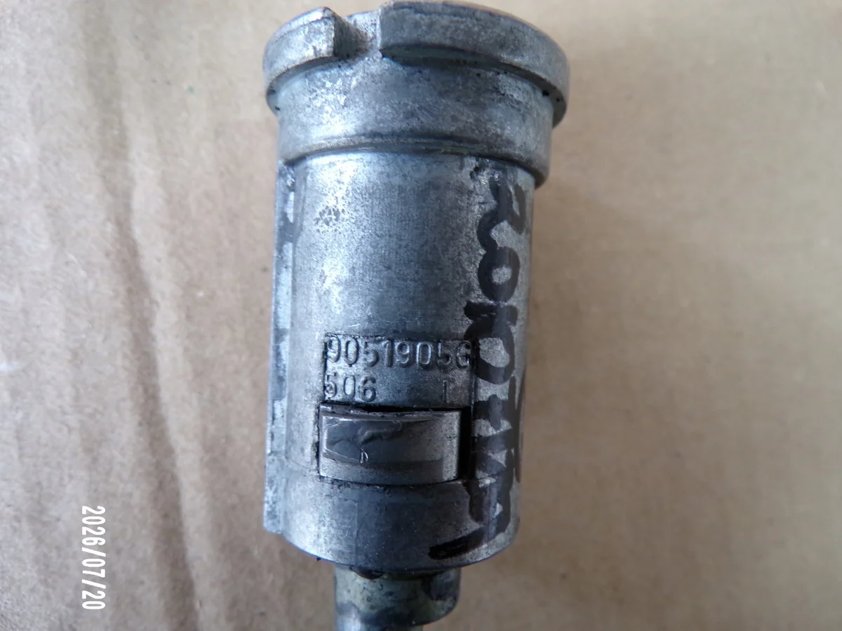 Opel Astra II Ignition Switch Used image 5