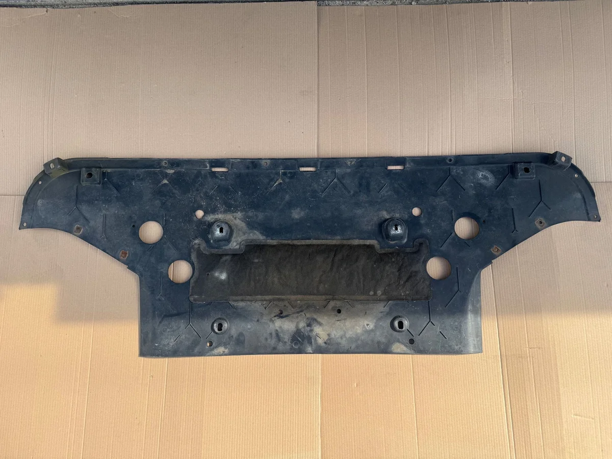 Cache sous pare-chocs avant Tesla Model S