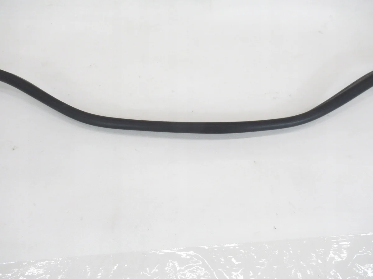 Joint couvercle compartiment moteur BMW E60 E61 image 3