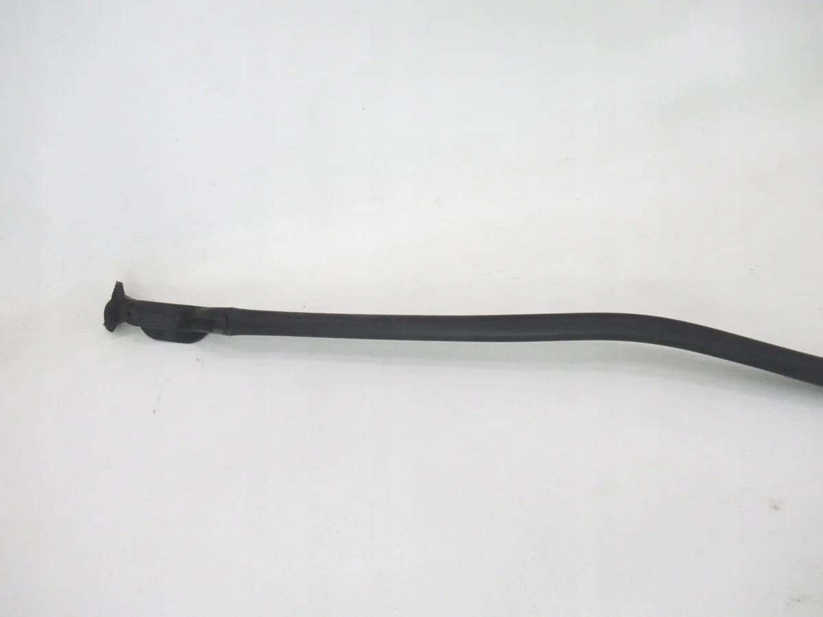 Joint couvercle compartiment moteur BMW E60 E61 image 4