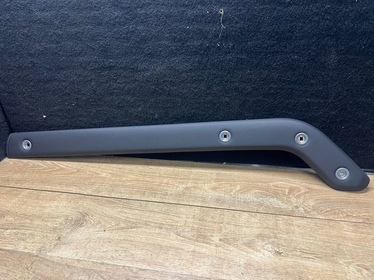 Panel decorativo Land Rover L8B2-044E06-BCW Usado