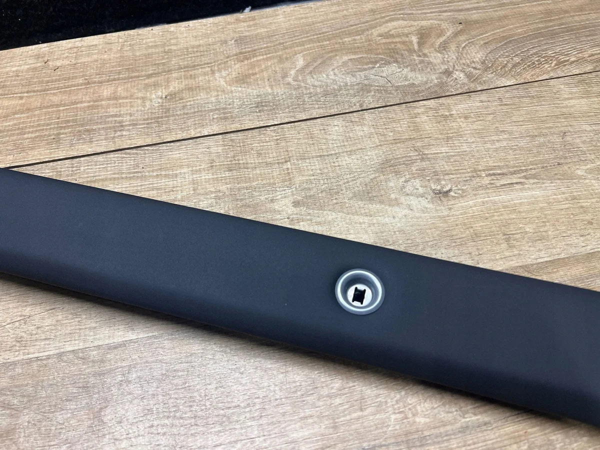 Land Rover Interior Trim Panel L8B2044E06BCW image 4