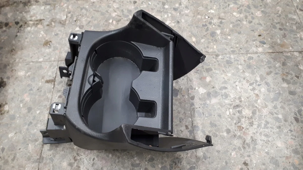 Bekerhouder Suzuki Aerio 75820-59J00