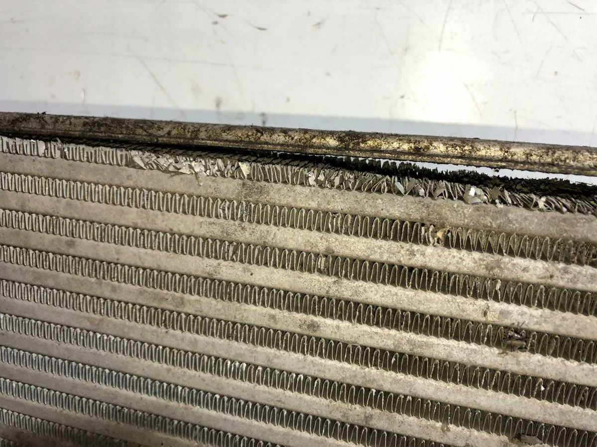 Volvo XC60 Intercooler 2.4 D5 D3 30741669 image 7