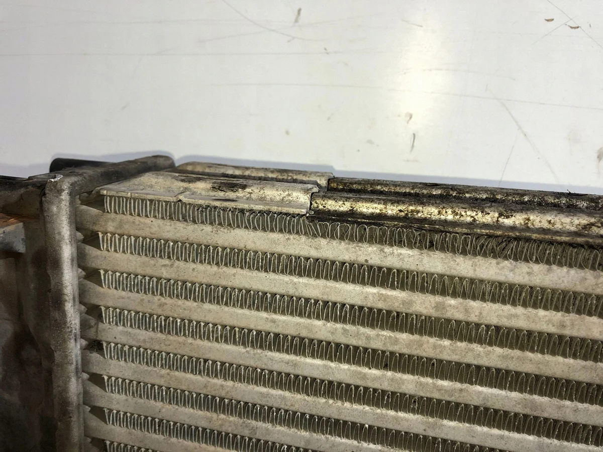 Volvo XC60 Intercooler 2.4 D5 D3 30741669 image 8