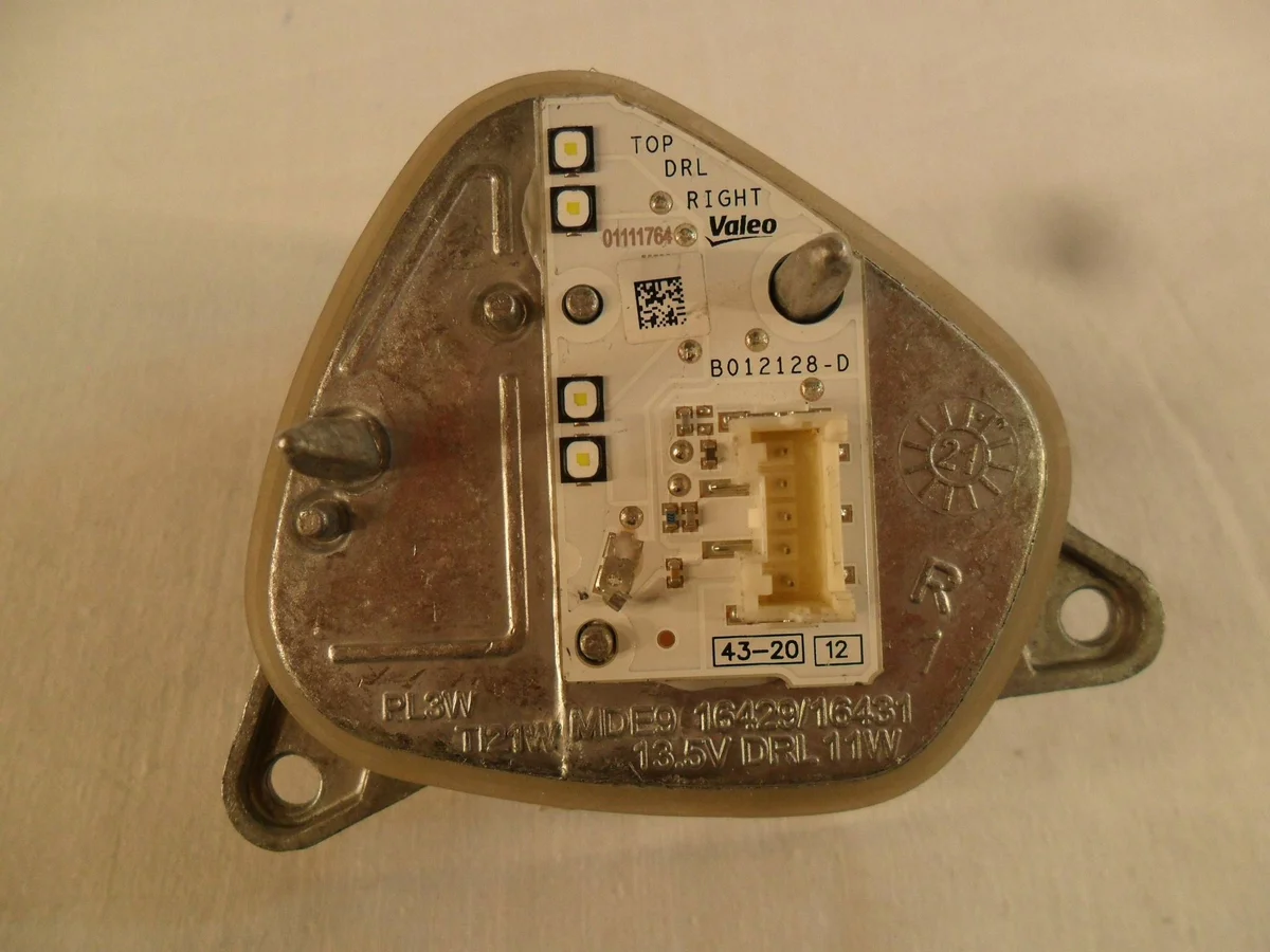 Opel Crossland X LED-strålkastarkontroller 90181487 image 3