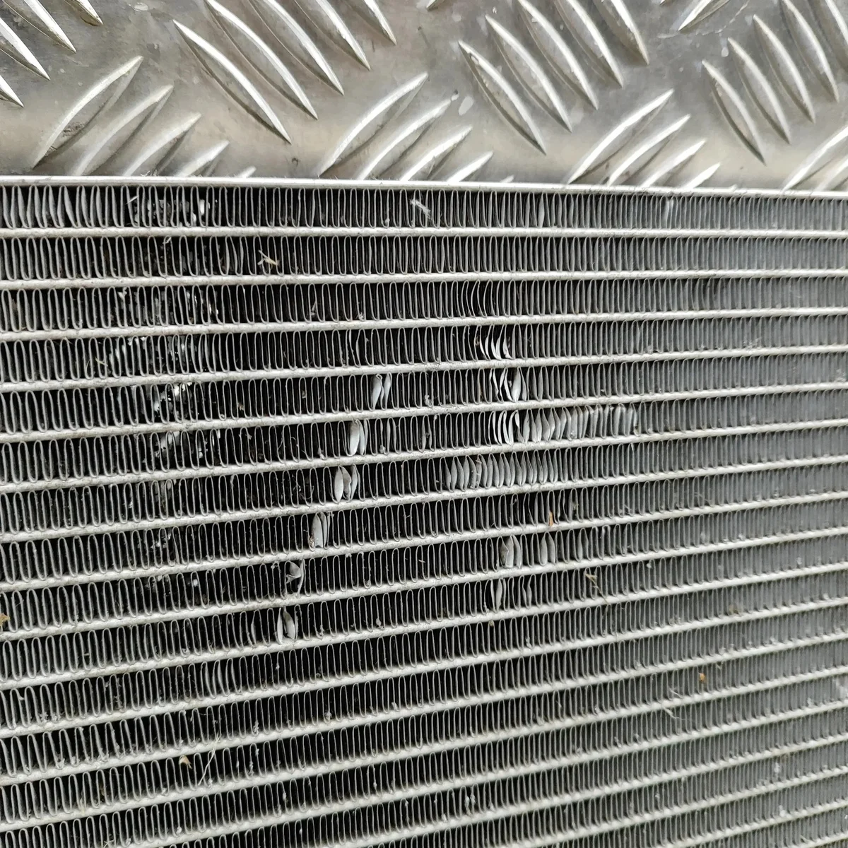 BMW 4 Cabrio AC Condenser Used image 6
