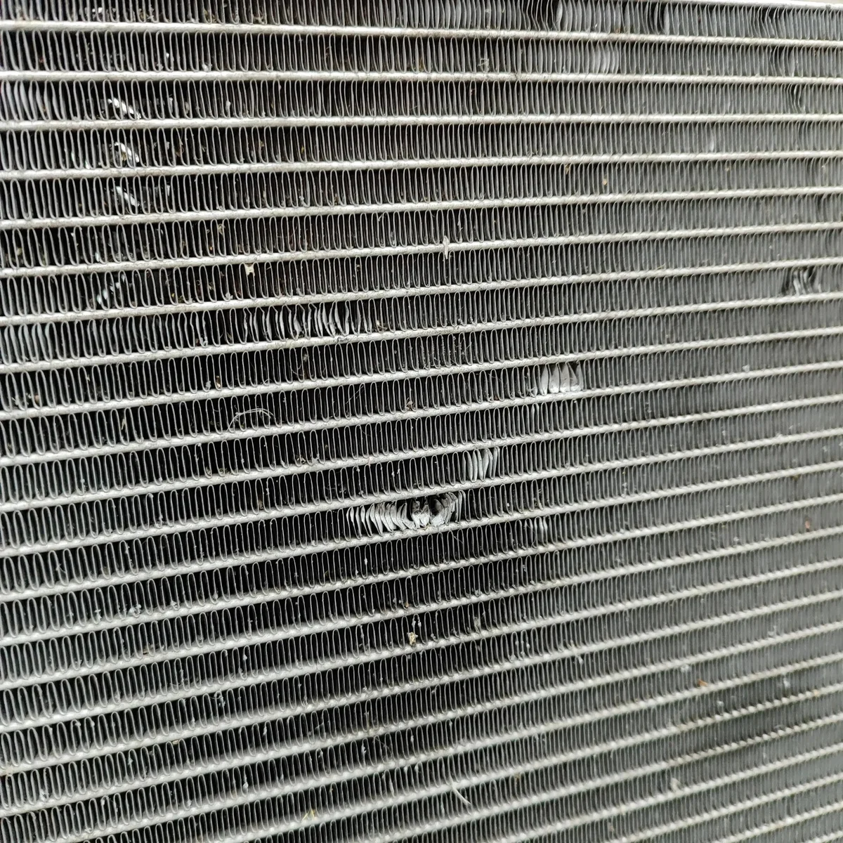 BMW 4 Cabrio AC Condenser Used image 7