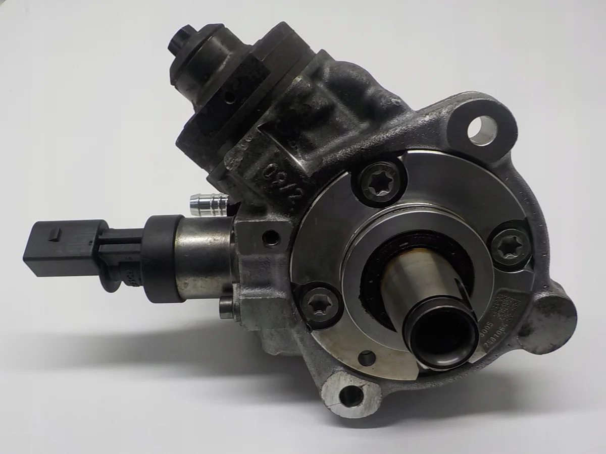 BMW 1/3/5 E87 E90 E60 2.0d N47 Pumpe image 5
