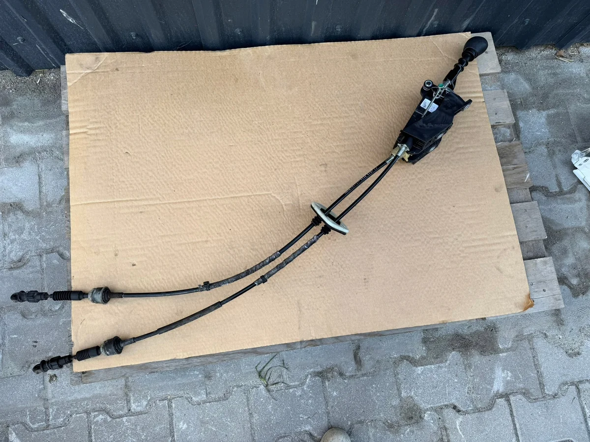 Palanca de cambios IVECO DAILY 5801283904K