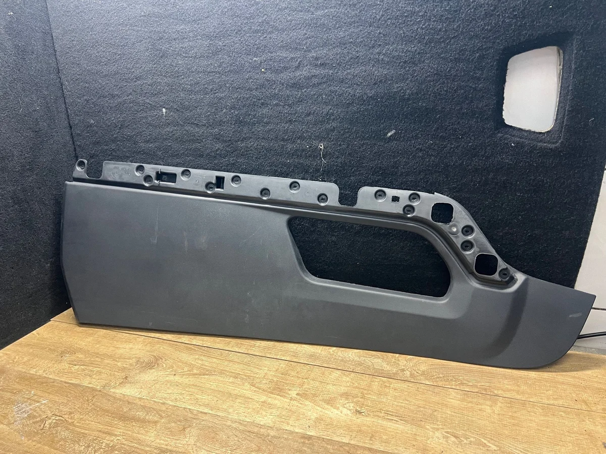 Keskikonsolin paneeli Land Rover Defender L663
