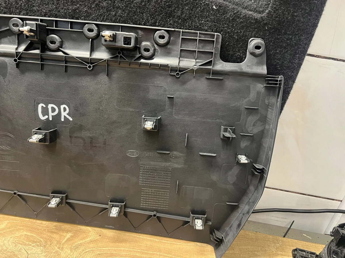 Panel central Land Rover Defender L663 L8B2045M10ADW image 7