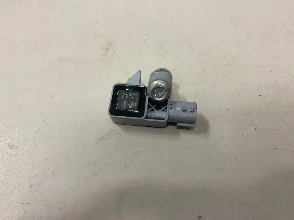 Renault Megane III Left Side Impact Sensor image 3
