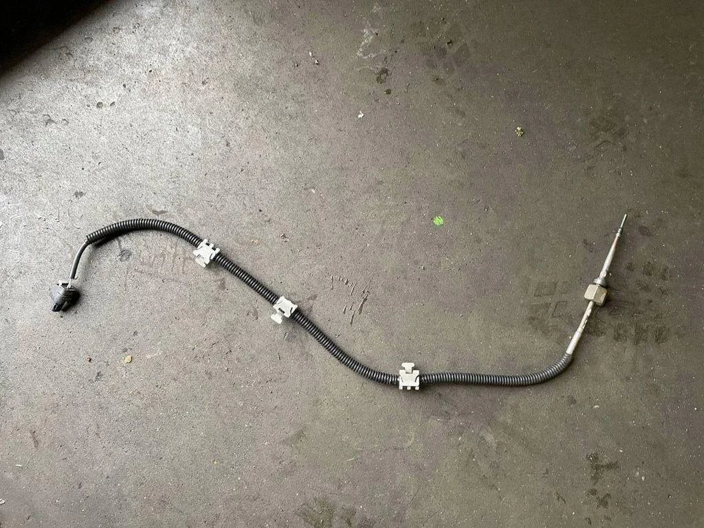 Capteur température gaz échappement A0009056002