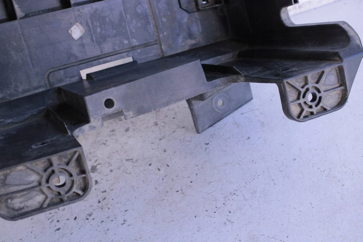 Dodge RAM IV Akun Kiinnike 68095940AA image 7