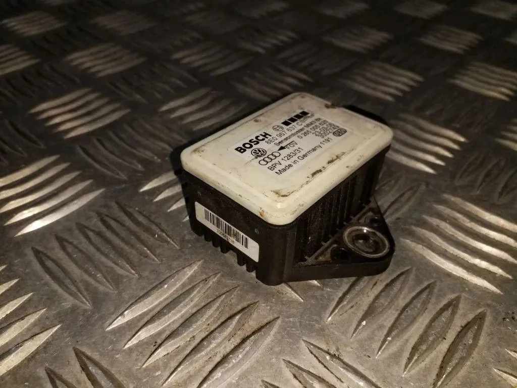 Used Acceleration Sensor Audi A4 B7 8E0907637C image 4