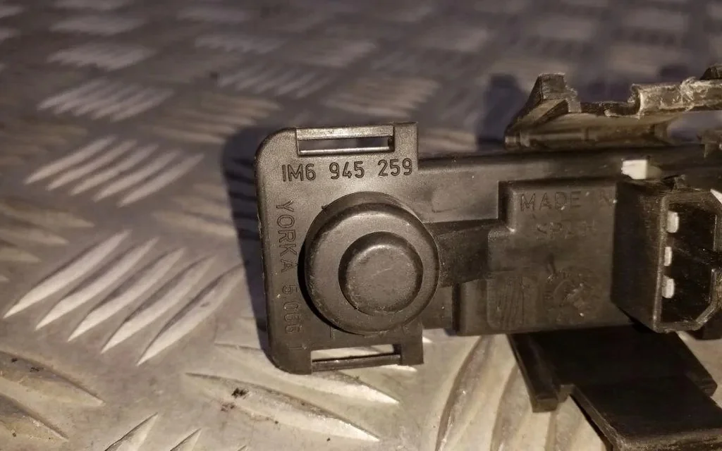 Conector Luz Trasera SEAT LEON 1M6945259 image 3