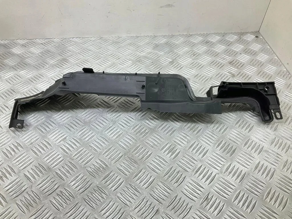 Cubre Rueda Audi A4 8W0821169B Usado image 5