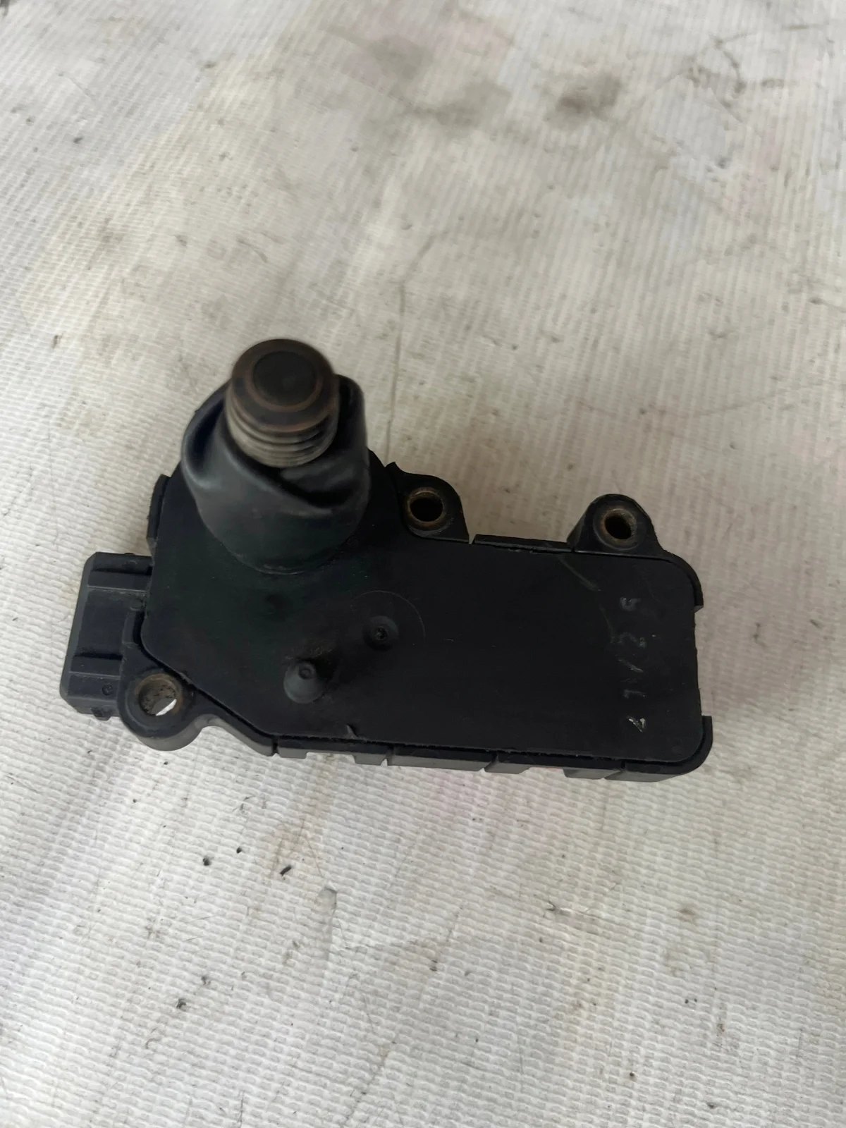 Tyhjäkäyntimoottori VW SEAT FIAT ME-003668