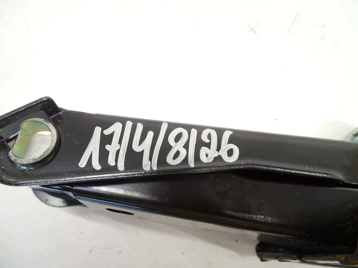 Wagenheber Audi A4 B8 A5 8T gebraucht image 5