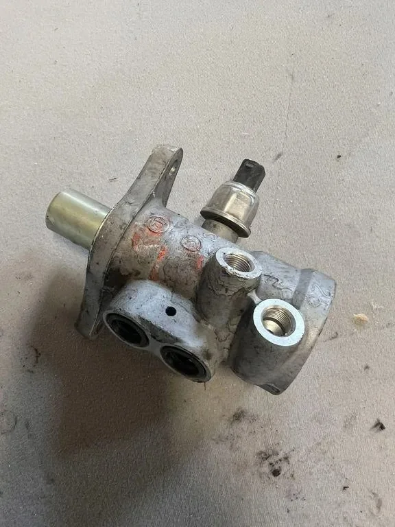 Cilindro de freio Renault Vel Satis 3.5L