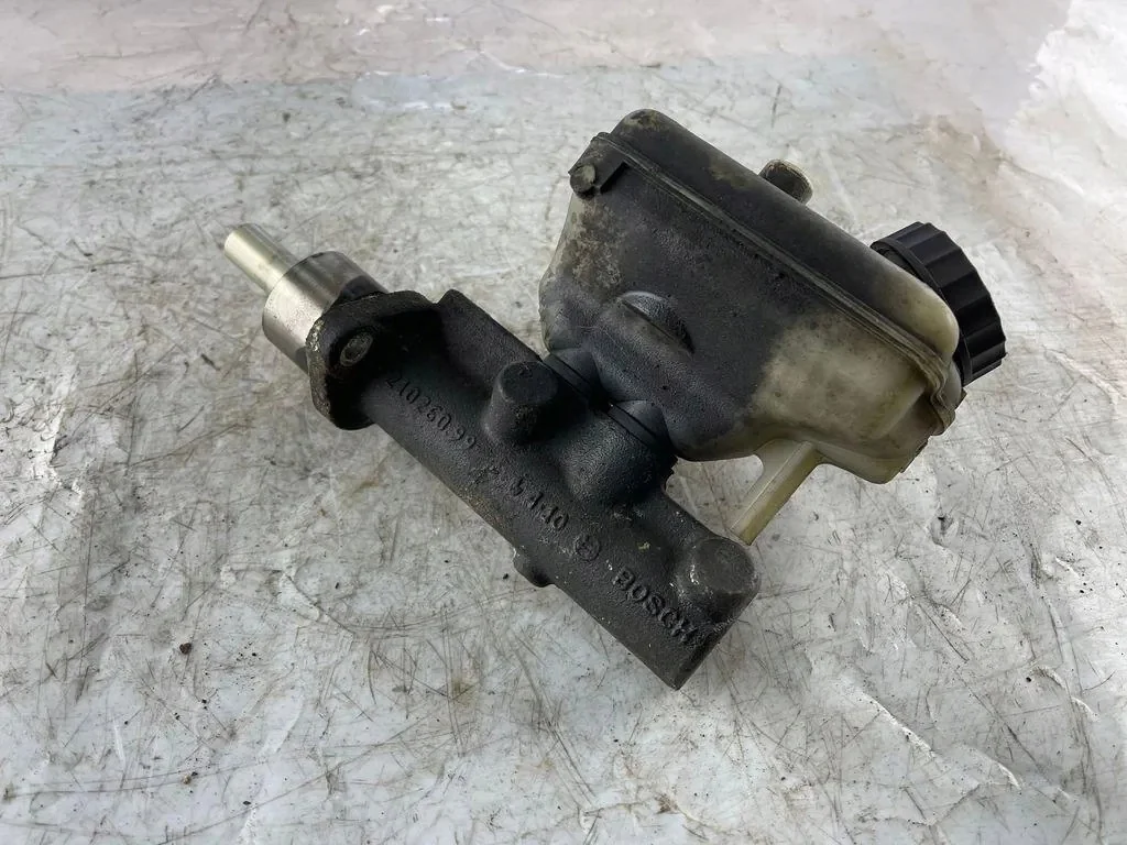 Cilindro de freio Mercedes-Benz V 2.2 Diesel image 3