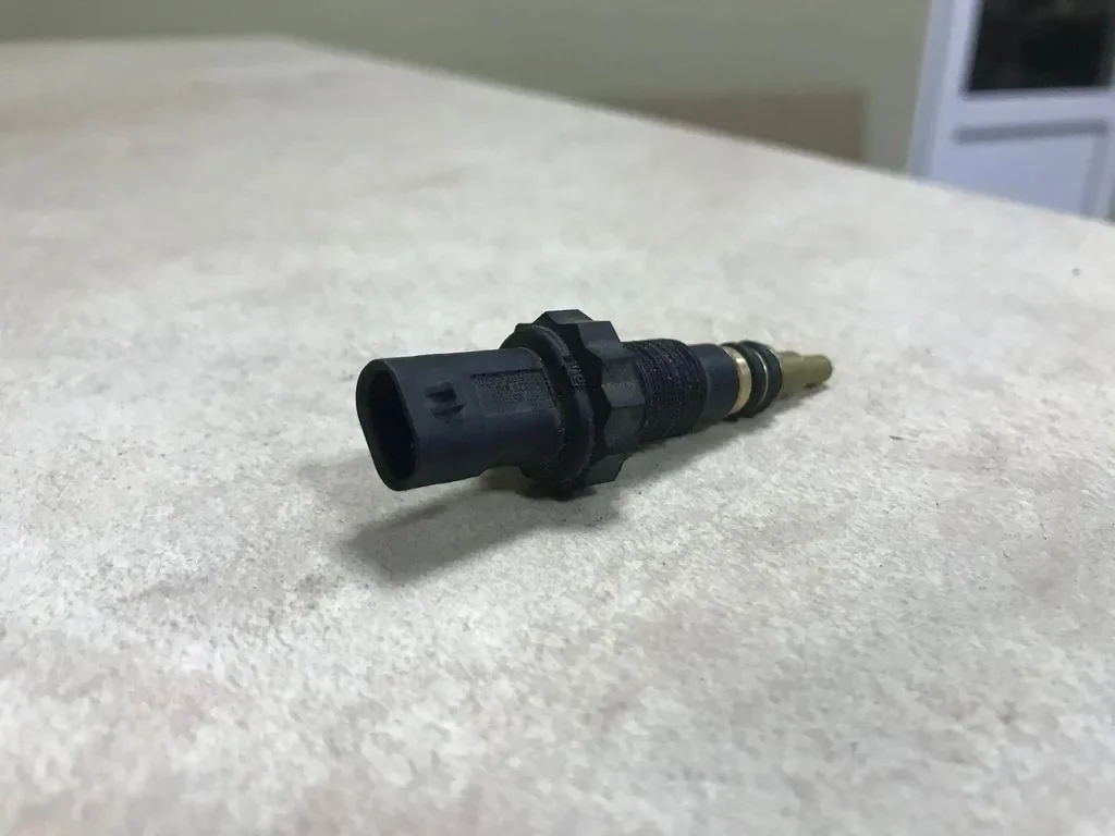 Sensor Temperatura Líquido Refrigeração BMW F34