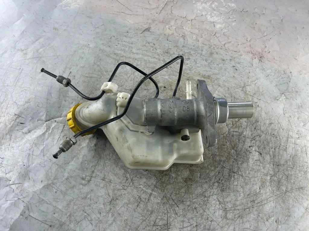 Bremszylinder Ford Fiesta V 1.4 TDCi gebraucht image 4