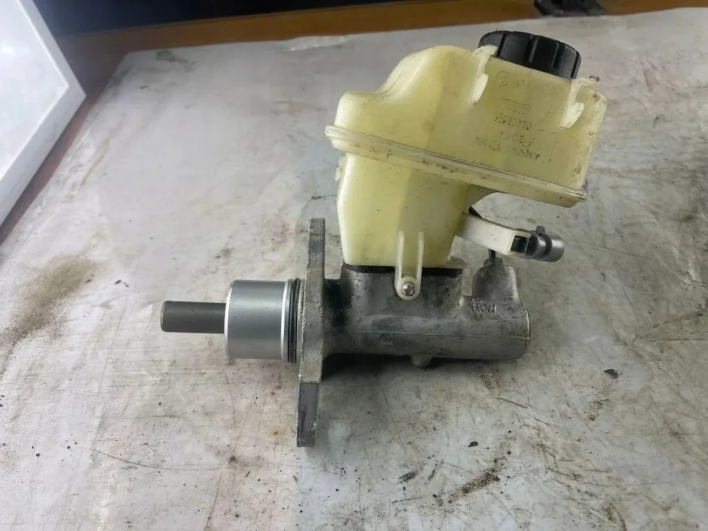 Cilindro Mestre Opel Vectra B 1.8 2002 Usado