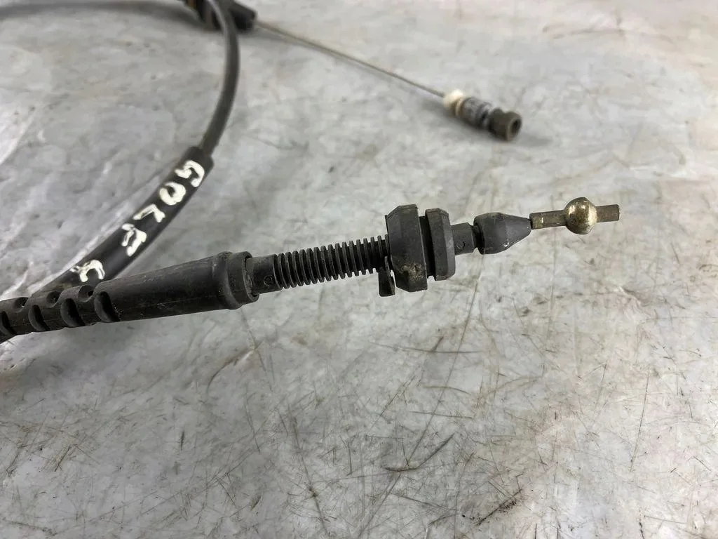 Seilzug Gaspedal VW Golf IV 1.6 SR Bora 1J0721555 image 3