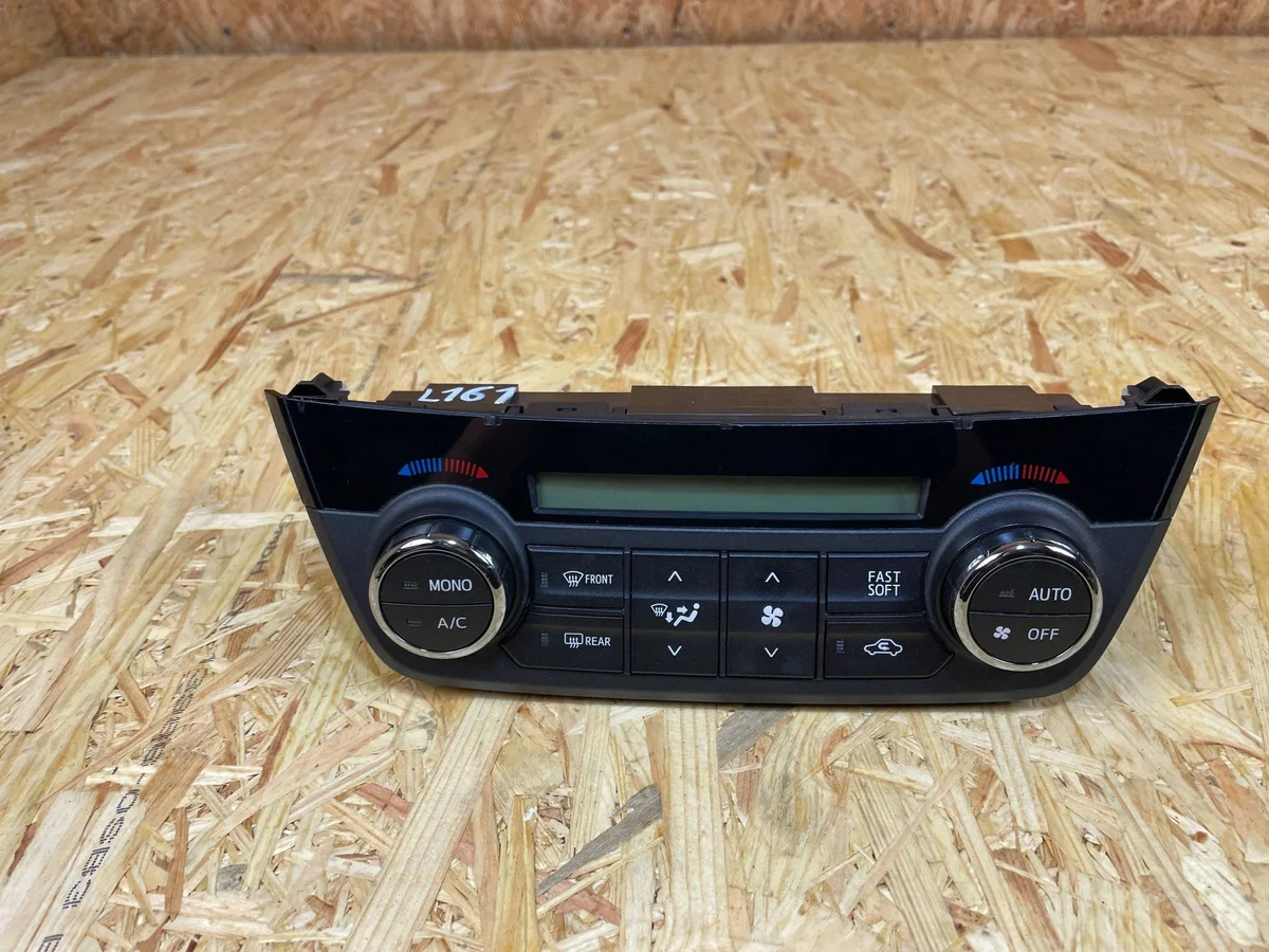 Ohjauspaneeli Toyota RAV4 IV 55900-42440