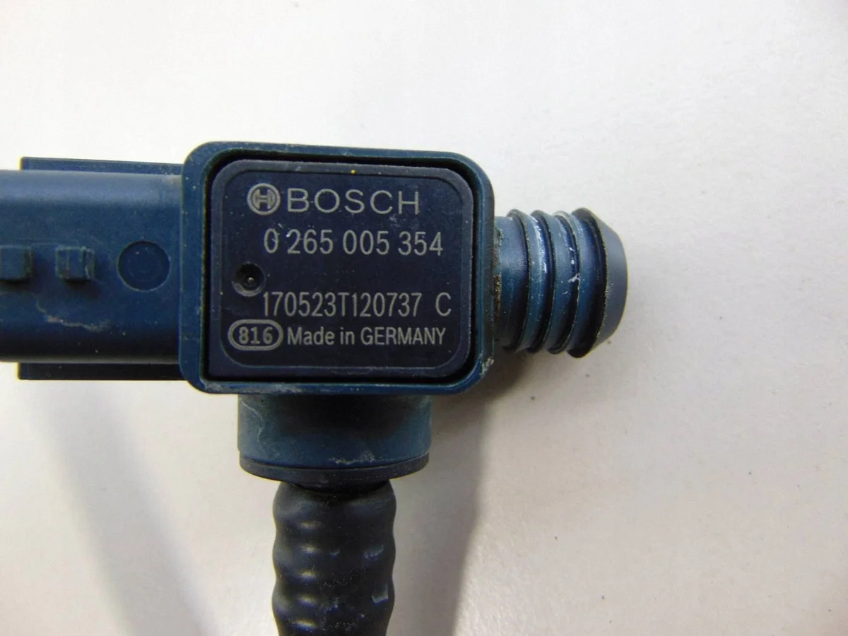Renault Megane IV Przewód Serwa OE 0265005354