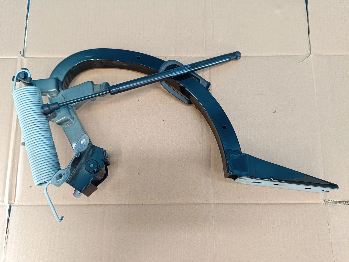 Audi A4 B9 LIFT Dobradiça Porta-Malas Direita