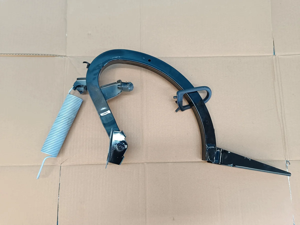 Audi A4 B9 Scharnier Kofferklep Links