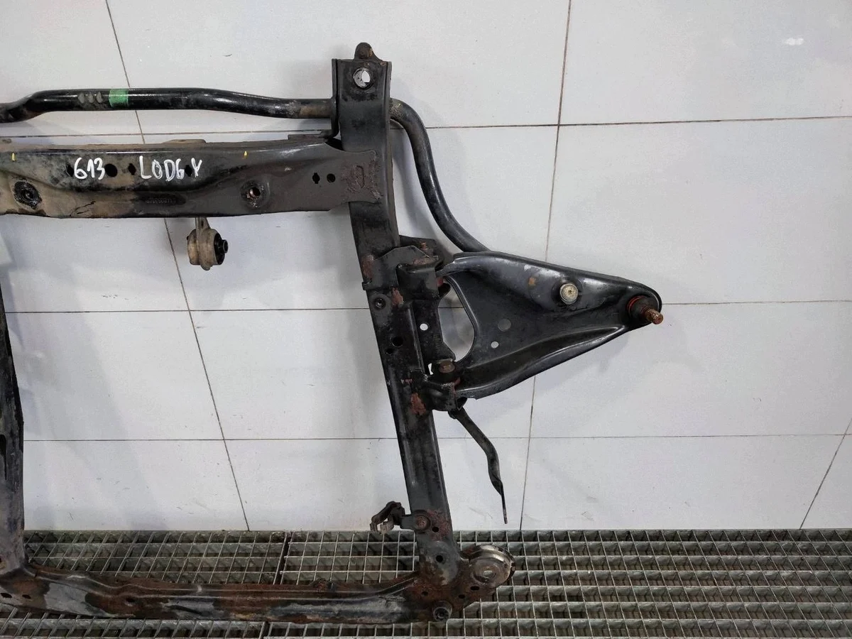 Dacia Lodgy Engine Cradle Stabilizer Used image 4