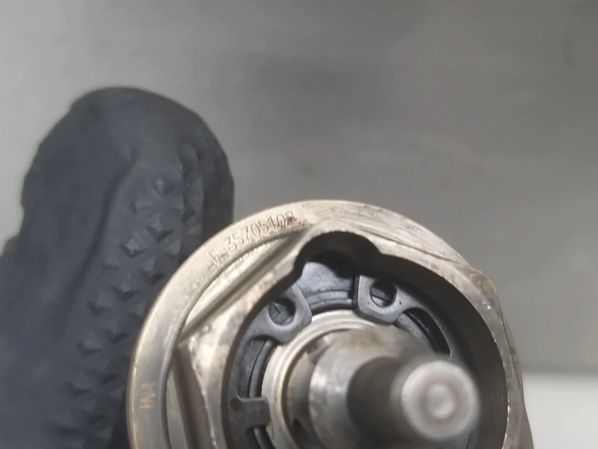 Nockenwellenversteller Schraube 1.2 Turbo Opel Astra K image 8