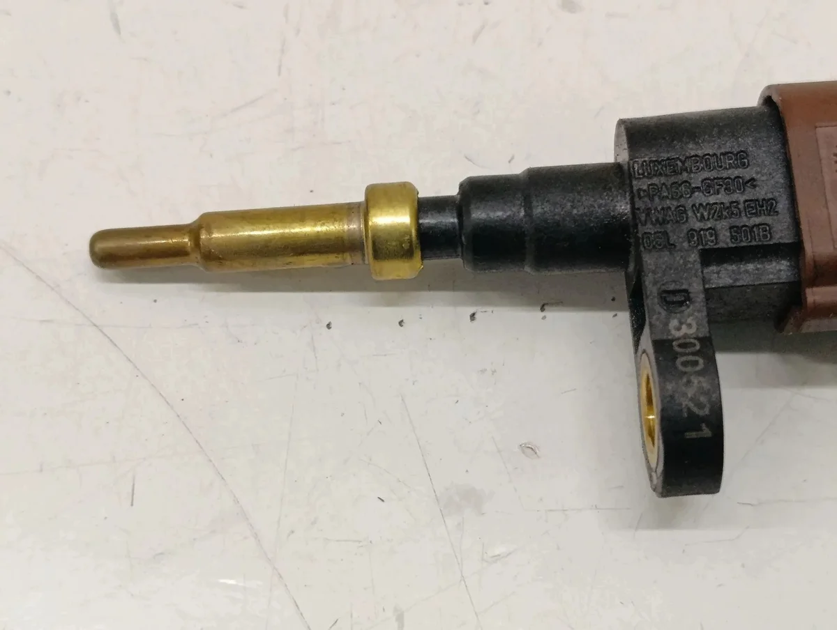Coolant Temp Sensor Audi A3 8V1, 8VK image 3