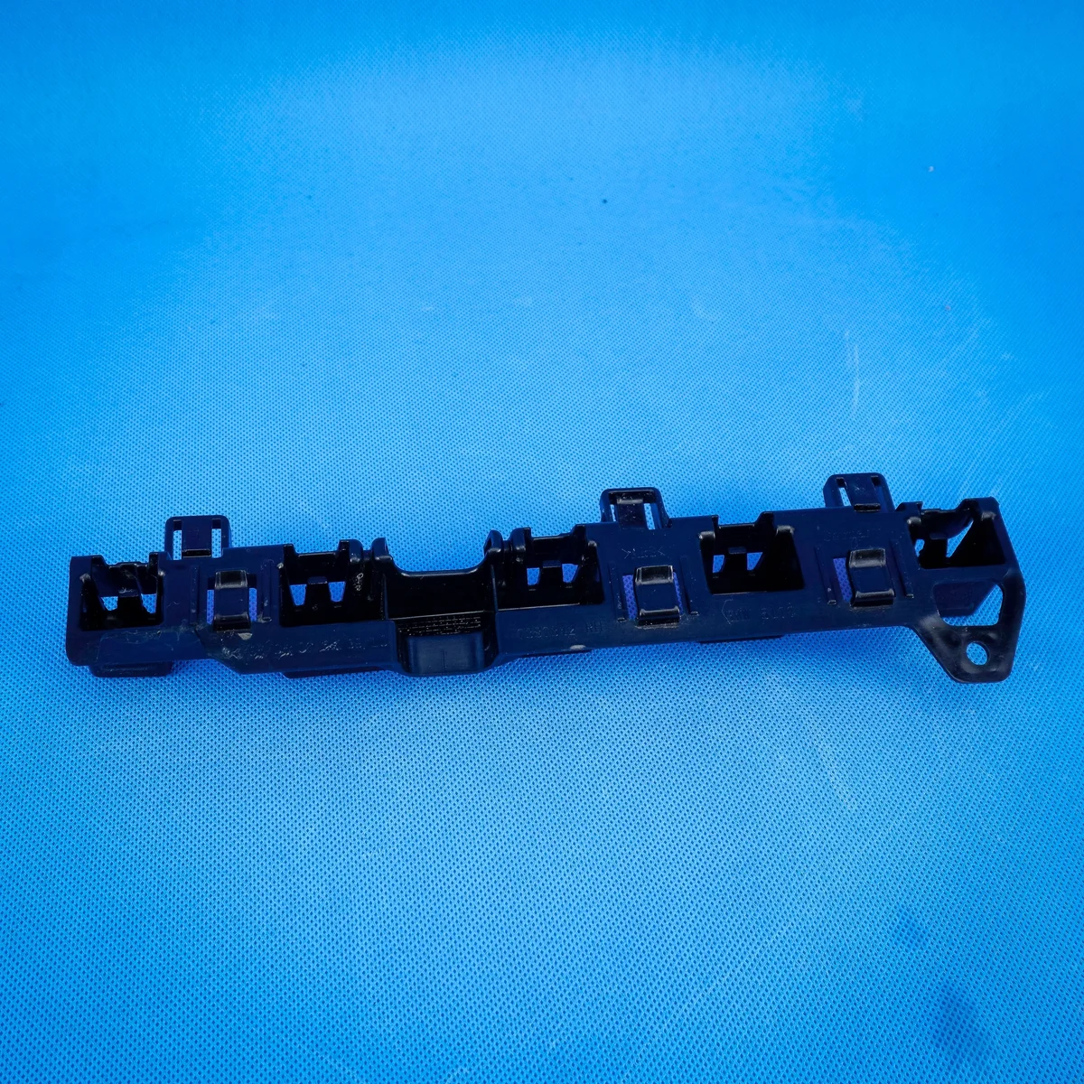 Support bas de caisse BMW 5 G30 M Droit image 4