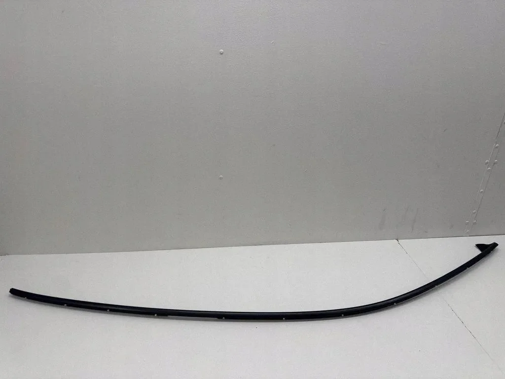 Porsche 95C837639A Listwa Dachowa Lewa Usada