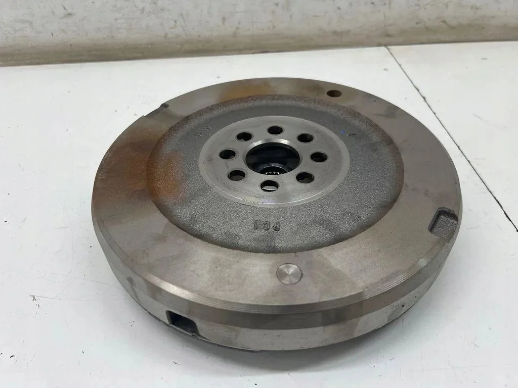 Schwungrad Toyota Yaris 1B180472 gebraucht image 6