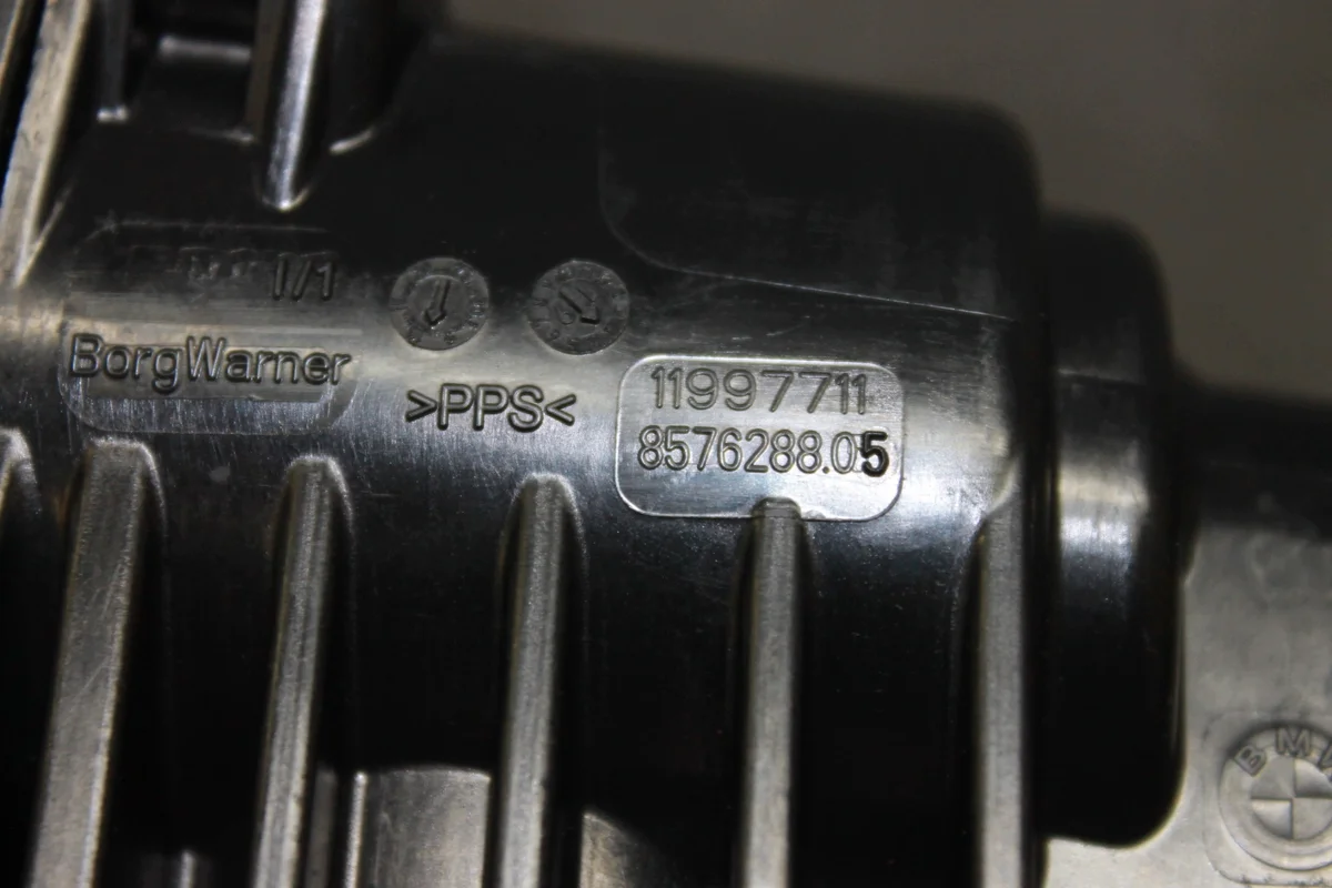 BMW B57 Thermostatgehäuse 8576288 image 3