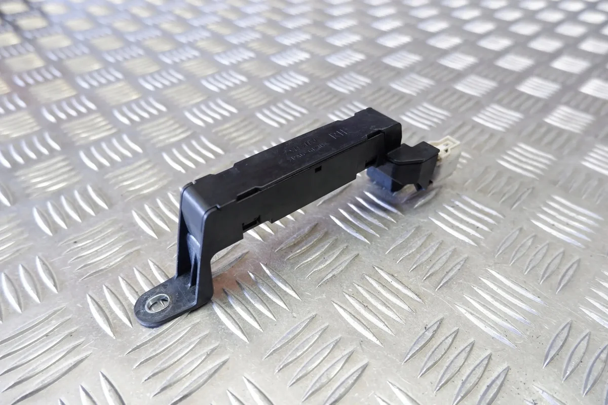 Antenna Immobilizer Toyota Prius Plus 8999730070 image 4