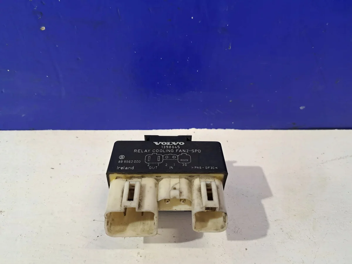 Relais ventilateur Volvo 850 2.3L OEM 899962000