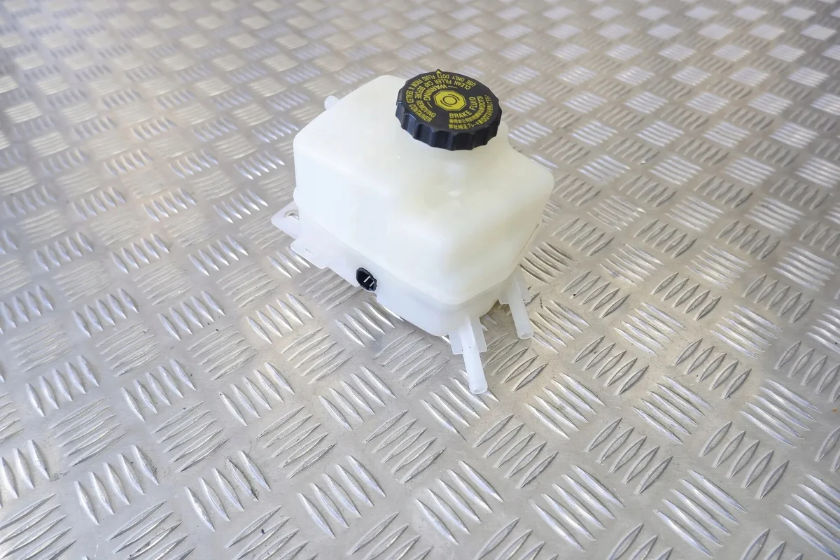 Remvloeistofreservoir Lexus RX 4722048220
