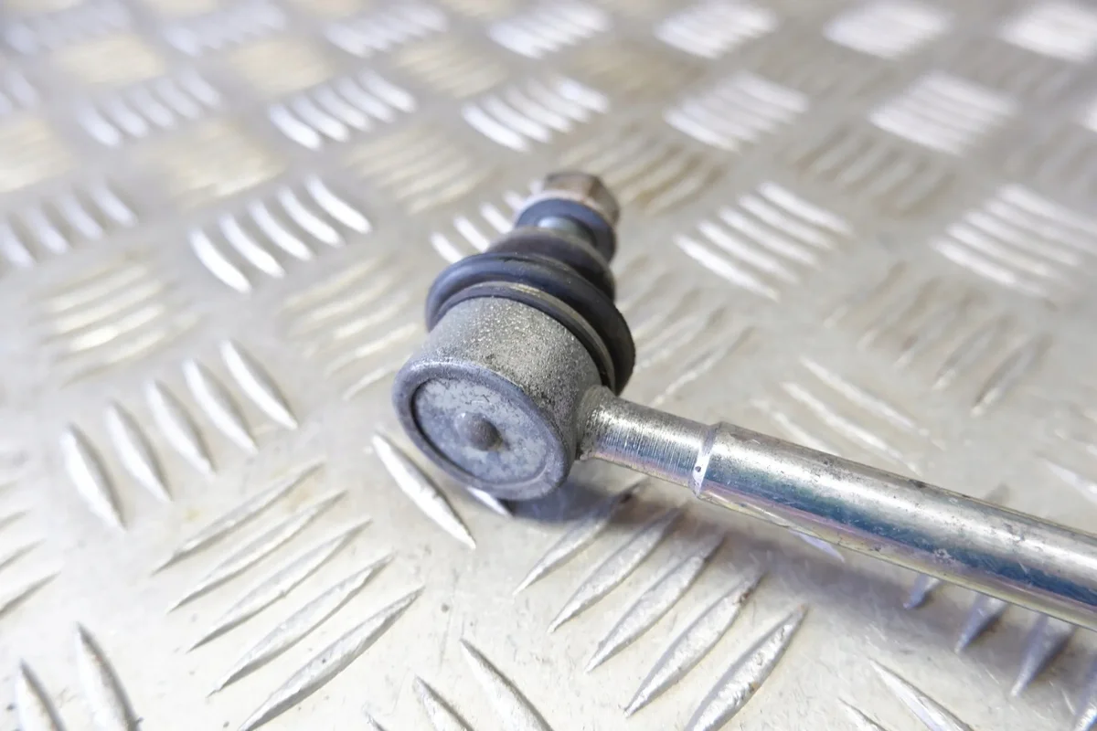 Stabilisatorstrebe vorne rechts Toyota Prius Plus image 4