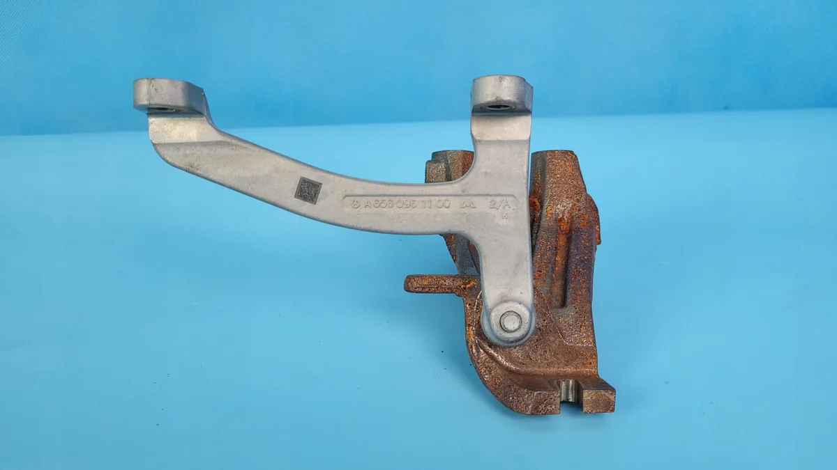 Support moteur Mercedes W206 A6540961700 image 8