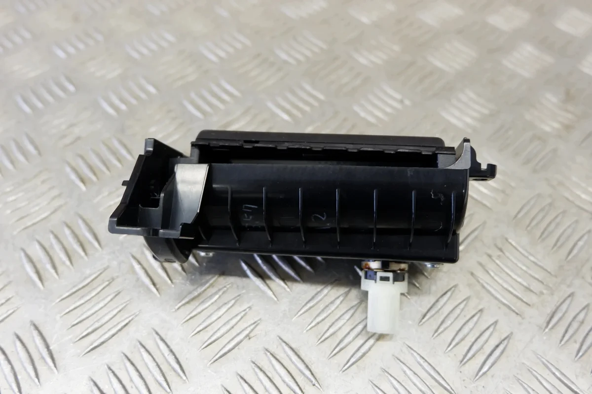 Aschenbecher Lexus CT (ZWA10_) 5882376040 image 3