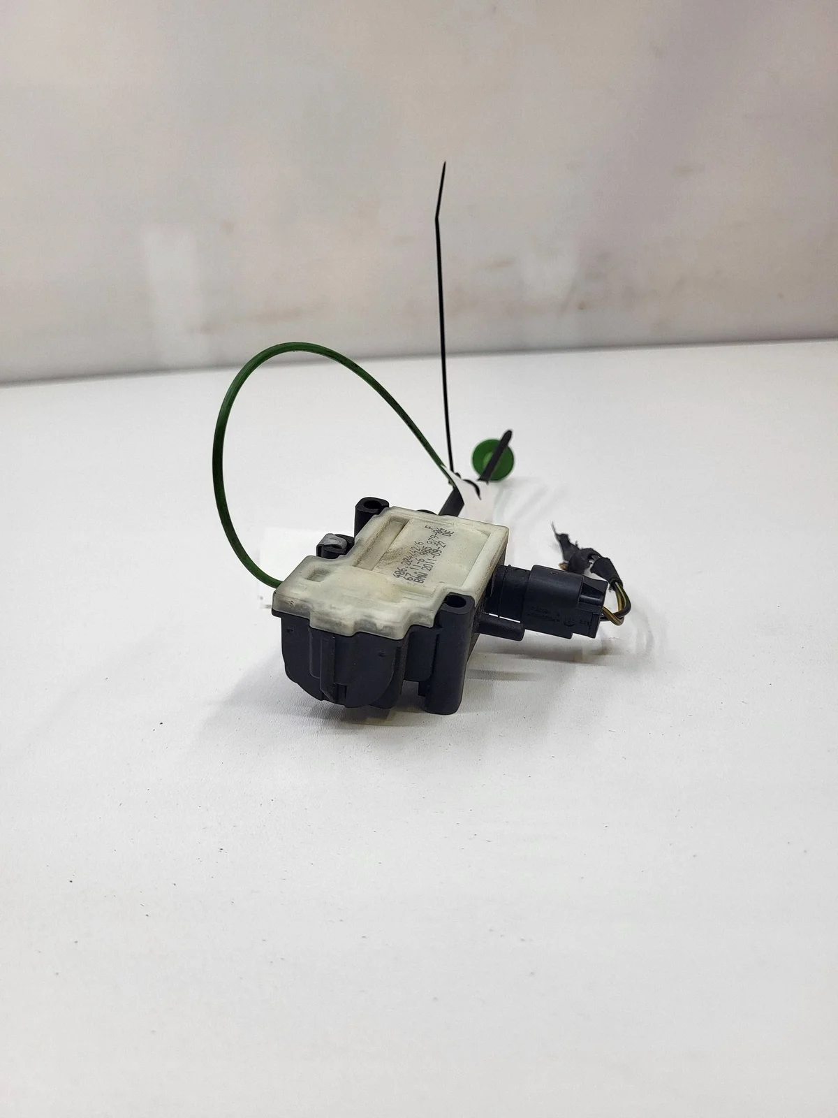 Fuel Cap Lock MINI COUNTRYMAN R60 6985879 image 7
