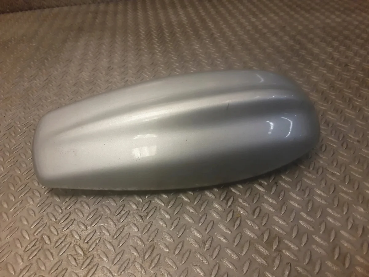 Antena Jaguar XF (X250) Usata